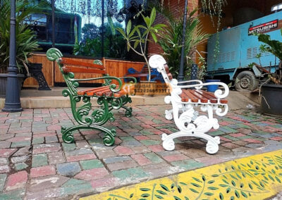 Kursi Trotoar Jokowi Terbuat dari Bahan Cast Iron yang Kokoh dan Kuat